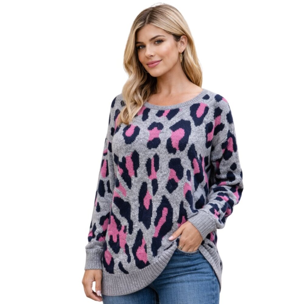 ❄️ CLEAROUT ❄️ Gray + Pink Leopard Print Open‎ Back Sweater Honeyme Brand